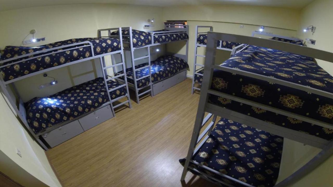 Hostel Vagary Erévan Extérieur photo