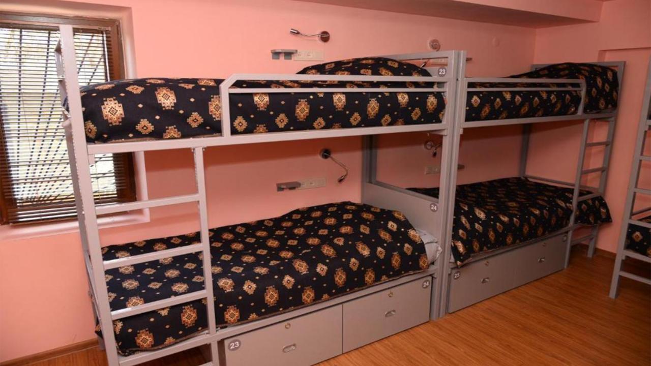 Hostel Vagary Erévan Extérieur photo