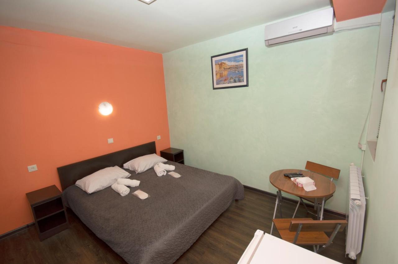 Hostel Vagary Erévan Extérieur photo